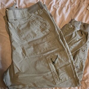 Torrid Women's Light Olive Cargo Pants